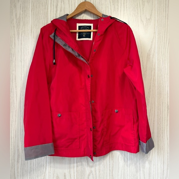 Cavalini Originals Red Hooded Raincoat Jacket Size: Petite Large (LNC) - Picture 1 of 5